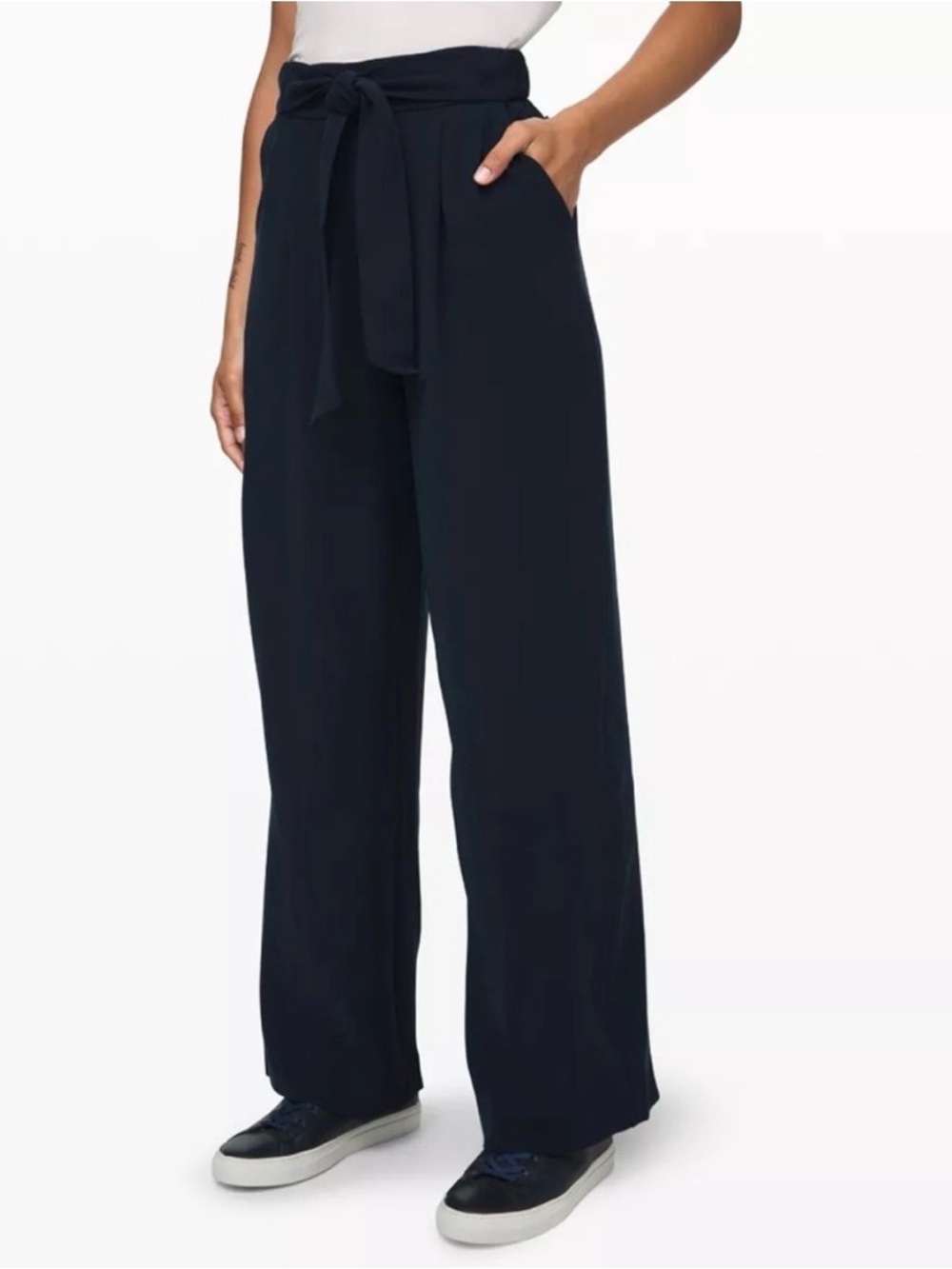 Lululemon Noir Woven Wide Leg Pants Black High Rise Office Career Size 8